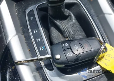 2013 Ford Fusion Se z USA, uszkodzony, nr VIN 3FA6P0H79DR361729